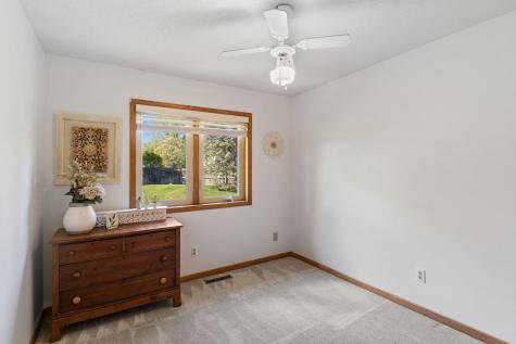 15000 Sunrise Lane Burnsville MN 55306