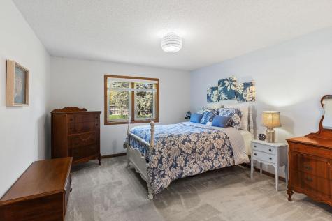 15000 Sunrise Lane Burnsville MN 55306