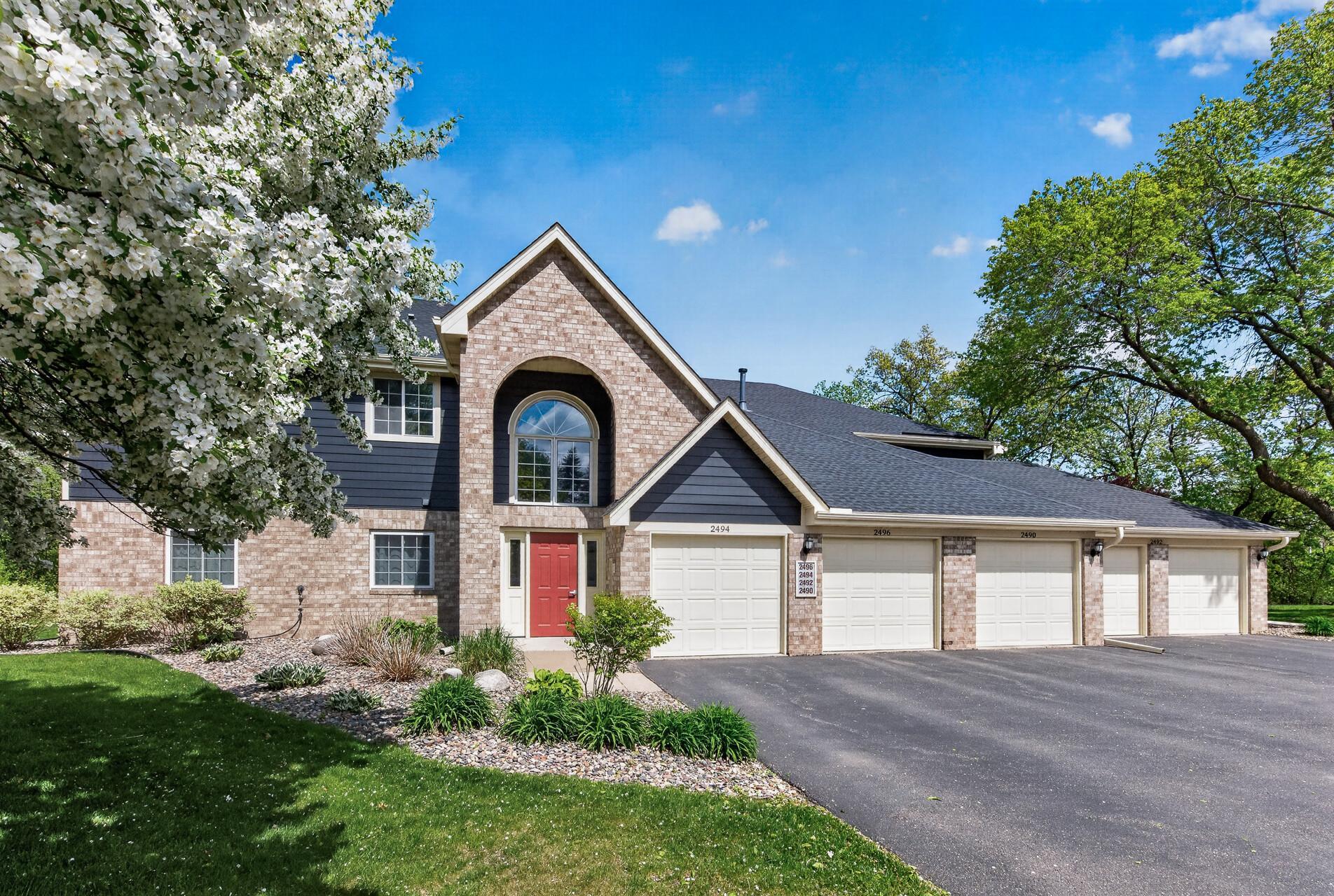 2494 Wilshire Court Mendota Heights MN 55120