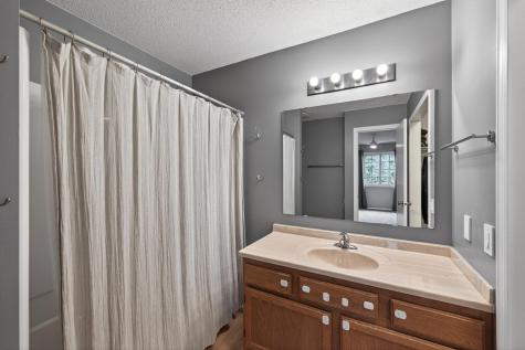 2494 Wilshire Court Mendota Heights MN 55120