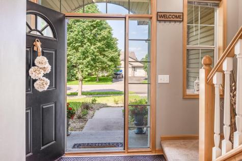 9743 Almond Avenue N Brooklyn Park MN 55443