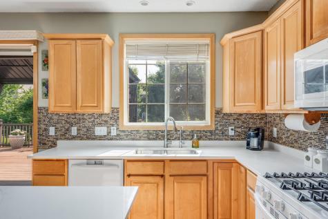 9743 Almond Avenue N Brooklyn Park MN 55443