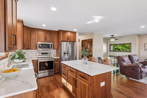 9721 Portal Drive Eden Prairie MN 55347
