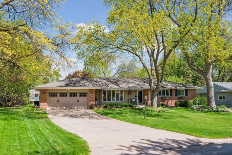 7220 Monardo Lane Edina MN 55435