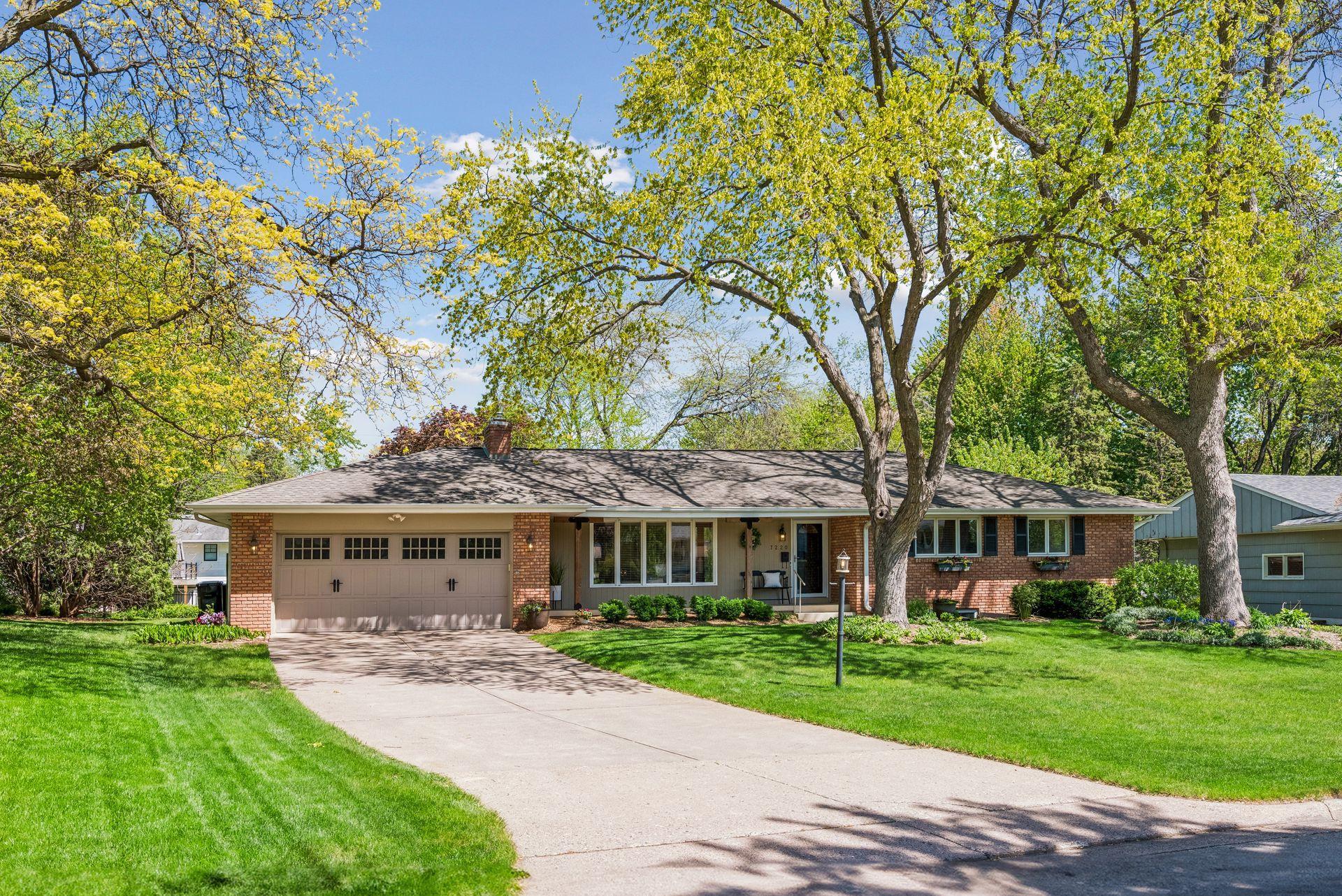 7220 Monardo Lane Edina MN 55435