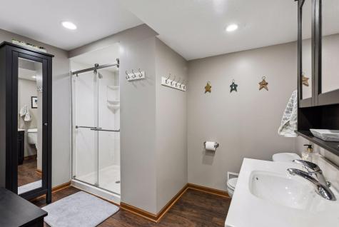 7220 Monardo Lane Edina MN 55435