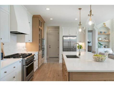 9257 Timberland Trail Eden Prairie MN 55347