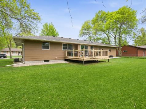 529 5 1/2 Street NW Elk River MN 55330