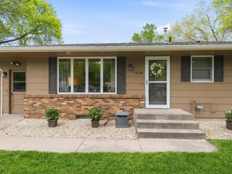 529 5 1/2 Street NW Elk River MN 55330