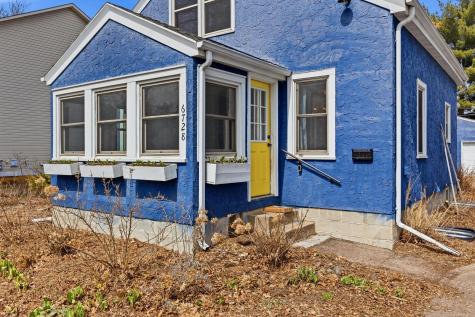 6728 44th Avenue N Crystal MN 55428