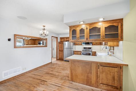 6728 44th Avenue N Crystal MN 55428