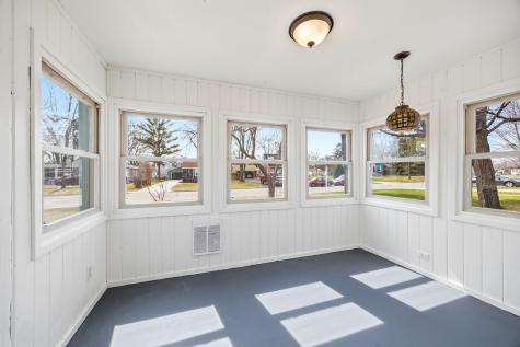 6728 44th Avenue N Crystal MN 55428
