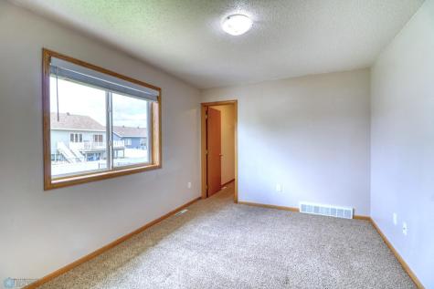 4309 52nd Street S Fargo ND 58104