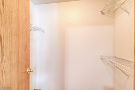 4309 52nd Street S Fargo ND 58104