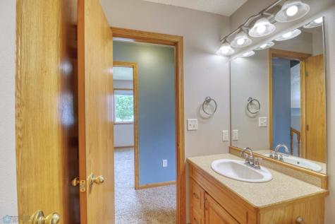 4309 52nd Street S Fargo ND 58104