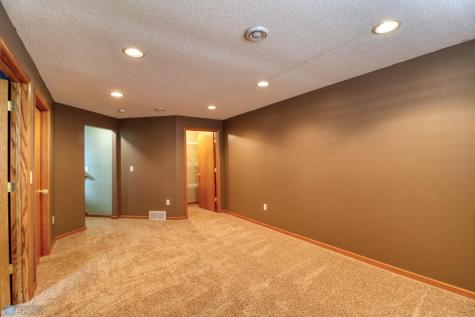 4309 52nd Street S Fargo ND 58104