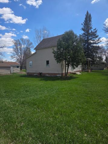 103 Main Street S Leonard ND 58052