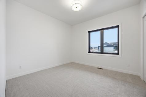 4270 Bristlecone Loop S Fargo ND 58104