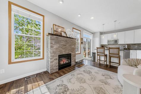 1724 Riverside Drive Shakopee MN 55379