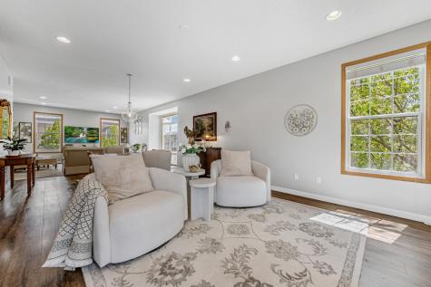 1724 Riverside Drive Shakopee MN 55379