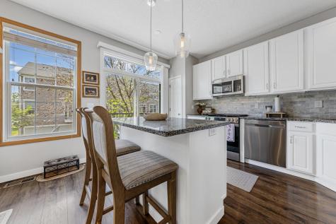 1724 Riverside Drive Shakopee MN 55379