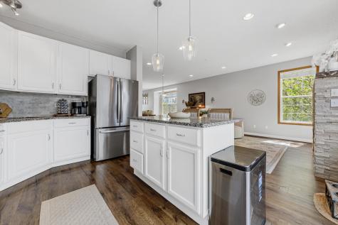 1724 Riverside Drive Shakopee MN 55379