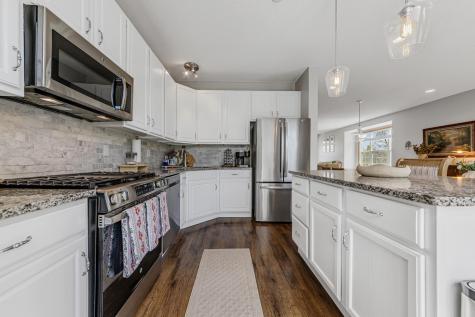 1724 Riverside Drive Shakopee MN 55379