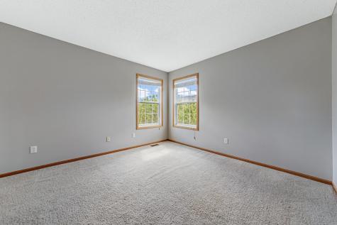 1724 Riverside Drive Shakopee MN 55379