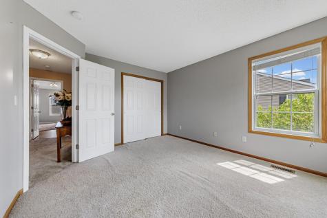 1724 Riverside Drive Shakopee MN 55379