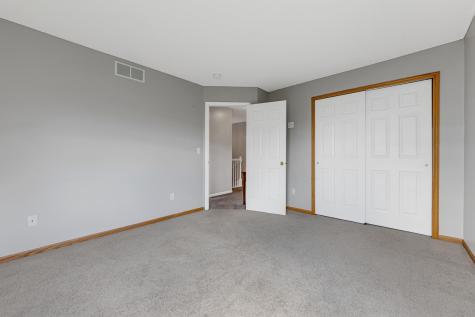 1724 Riverside Drive Shakopee MN 55379