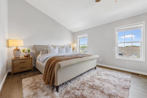 1724 Riverside Drive Shakopee MN 55379