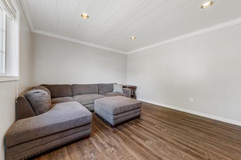1724 Riverside Drive Shakopee MN 55379