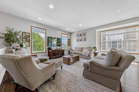 1724 Riverside Drive Shakopee MN 55379