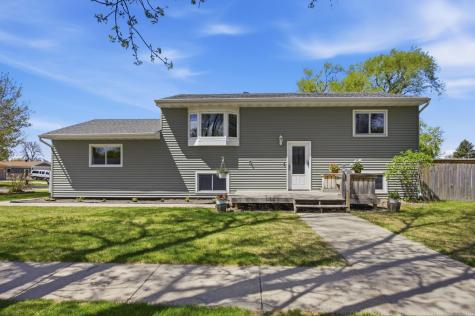 806 7TH Street W West Fargo ND 58078