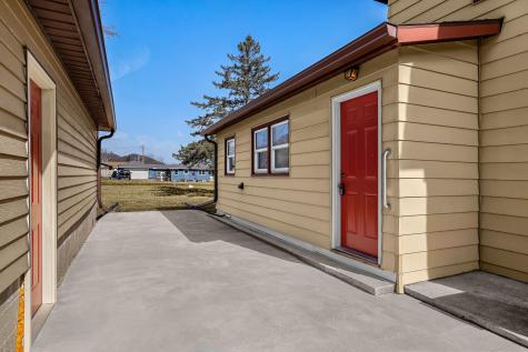 1240 Browns Lane Dakota MN 55925