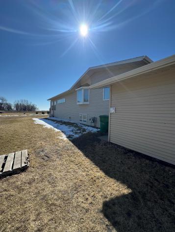 915 Bennett Avenue Portland ND 58274