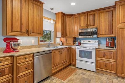 3170 Queensland Lane N Plymouth MN 55447