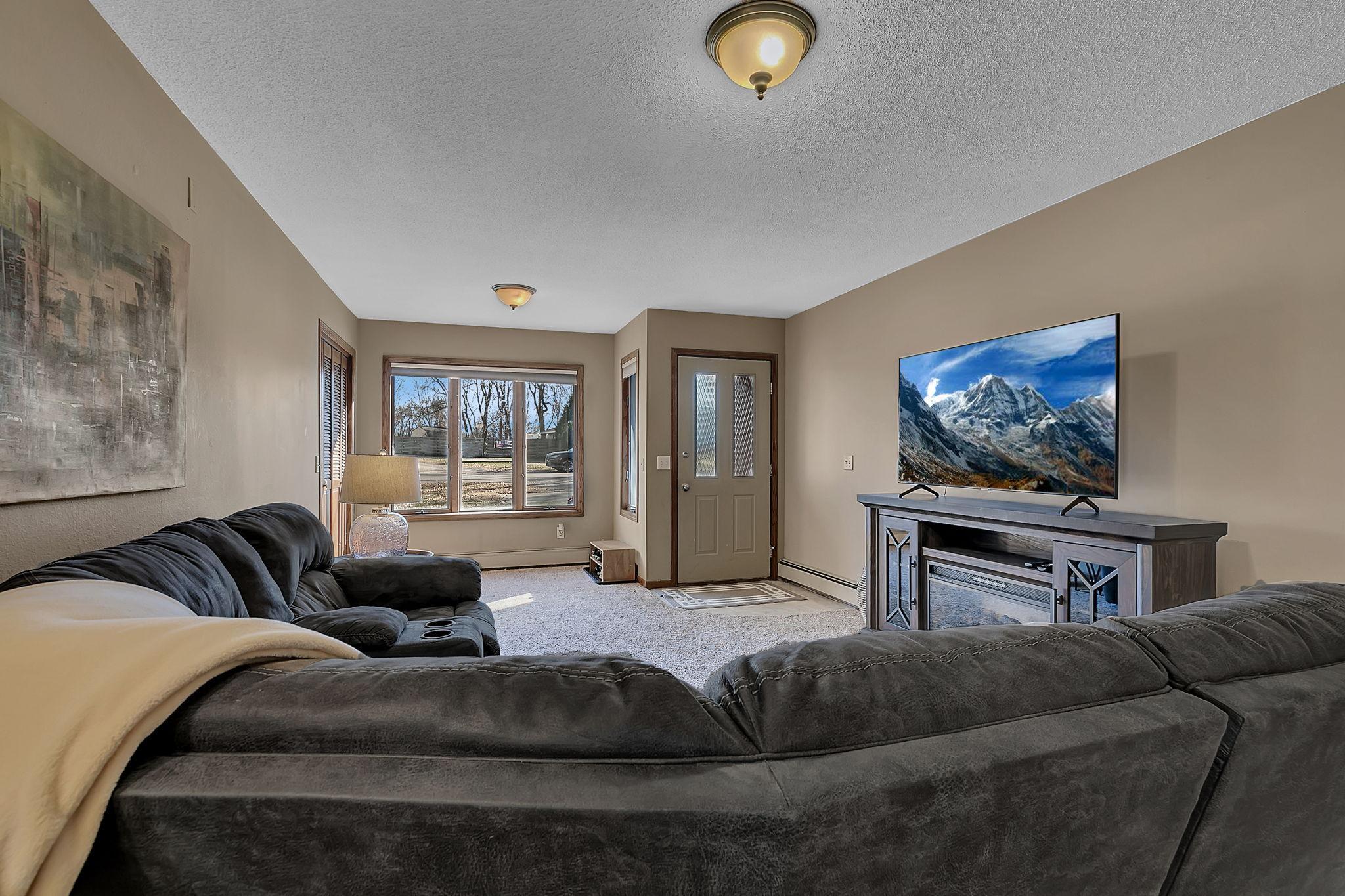 605 Chinook Avenue SW Avon MN 56310