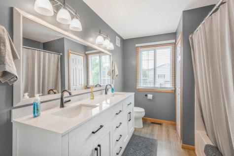13050 Europa Trail Way N Hugo MN 55038