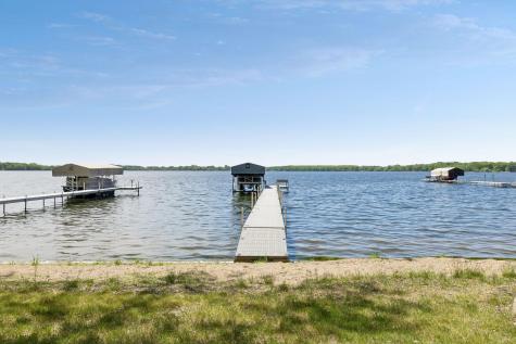 16940 Elmore Way Faribault MN 55021