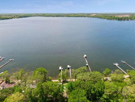 16940 Elmore Way Faribault MN 55021