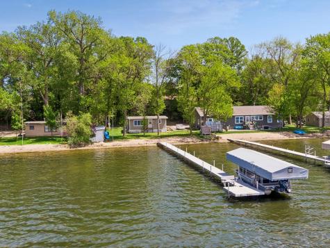 16940 Elmore Way Faribault MN 55021