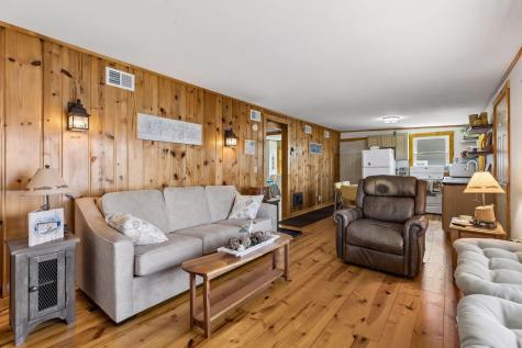 16940 Elmore Way Faribault MN 55021