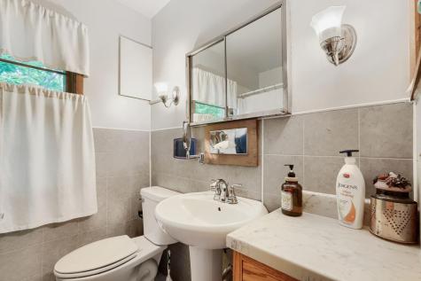 212 Woodley Street W Northfield MN 55057