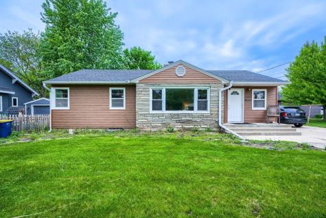 212 Woodley Street W Northfield MN 55057