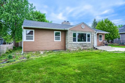 212 Woodley Street W Northfield MN 55057