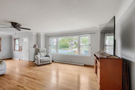 212 Woodley Street W Northfield MN 55057