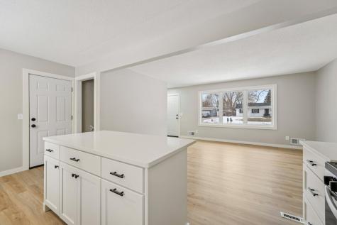 20550 Iceland Avenue Lakeville MN 55044