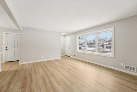 20550 Iceland Avenue Lakeville MN 55044