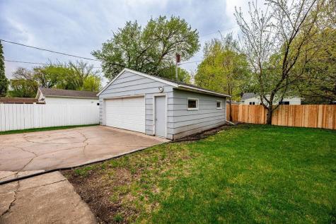 1001 18th Street S Fargo ND 58103